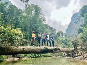 Du Lịch Tự Túc Cho Người Mới Bắt Đầu 2025: Cẩm Nang Từ A Đến Z Cho Chuyến Phiêu Lưu Đầu Tiên