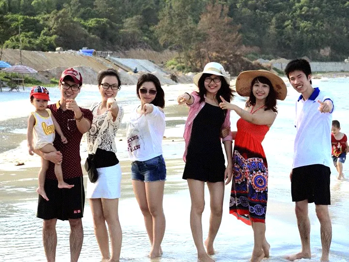Tại Sao Nên Chọn Tour Đoàn Khi Du Lịch Cùng Gia Đình & Bạn Bè?