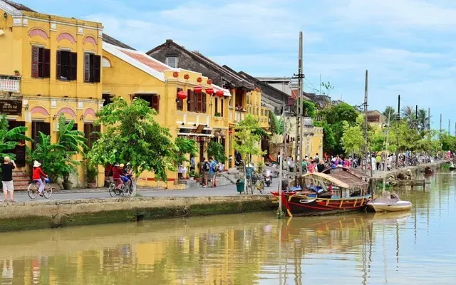 Tìm Kiếm Các Tour Trong Nước Giá Rẻ Ở Đâu?