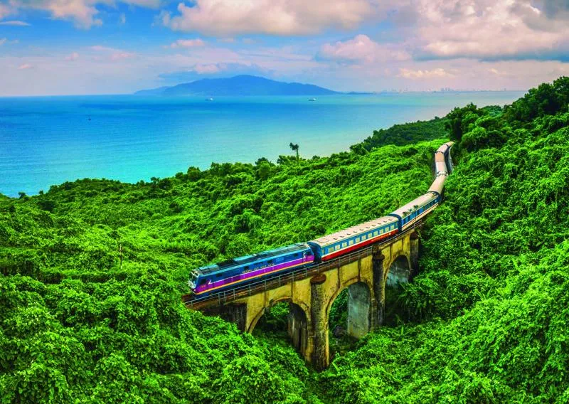 Vì Sao Du Lịch Bằng Tàu Hỏa Hấp Dẫn Đặc Biệt?