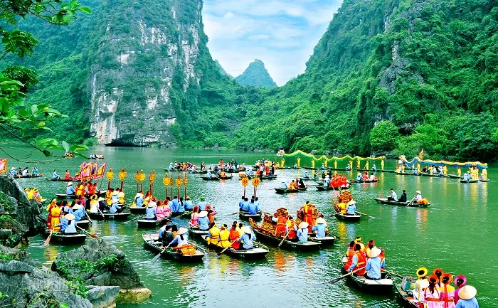 Vì Sao Nên Chọn Du Lịch Khám Phá Văn Hóa và Lịch Sử?